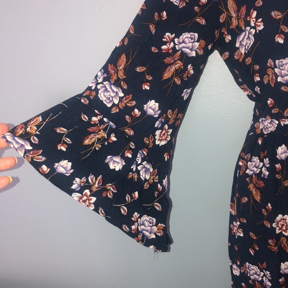 American Eagle outfitters flower dress - Picture 5 of 6